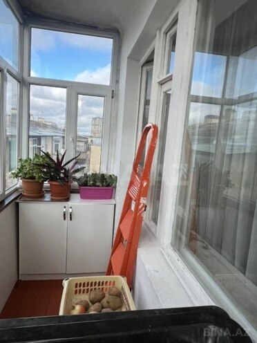 Satılır 4 otaqlı köhnə tikili 110 m², Yasamal r., photo 17 from 19