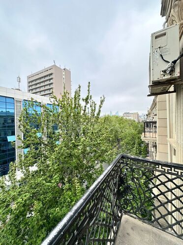 İcarəyə verilir 2 otaqlı köhnə tikili 55 m², Sahil m., photo 10 from 25