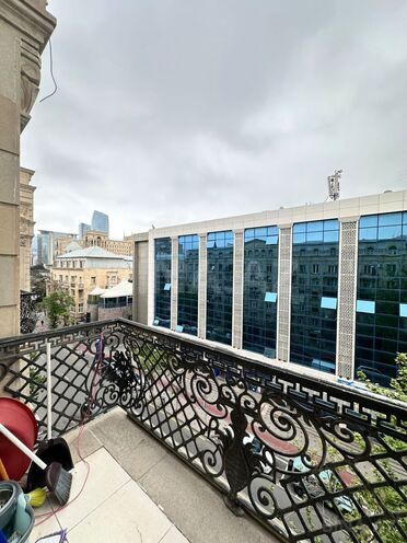İcarəyə verilir 2 otaqlı köhnə tikili 55 m², Sahil m., photo 12 from 25