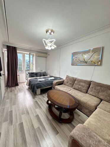 İcarəyə verilir 2 otaqlı köhnə tikili 55 m², Sahil m., photo 19 from 25