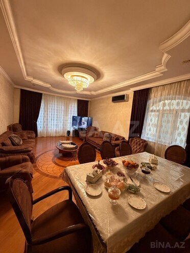 Satılır 9 otaqlı həyət evi/bağ evi 800 m², Badamdar q., photo 13 from 22