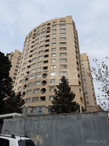 Продаётся 3-комн. новостройка 130 м², м. Иншаатчылар, photo 1 from 13