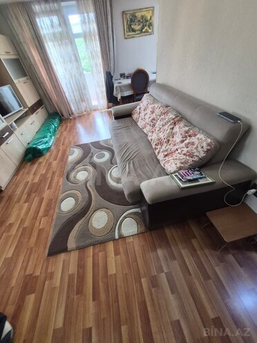 Сдаётся 2-комн. вторичка 48 м², м. Нефтчиляр, photo 1 from 24