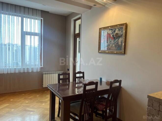 Сдаётся 3-комн. новостройка 117 м², м. Низами, photo 8 from 16