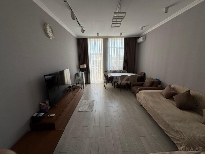 Satılır 3 otaqlı köhnə tikili 98 m², Nizami m., photo 1 from 8