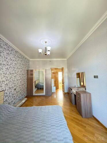 Продаётся 3-комн. вторичка 90 м², м. Низами, photo 11 from 19