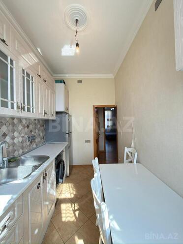 Продаётся 3-комн. вторичка 90 м², м. Низами, photo 15 from 19