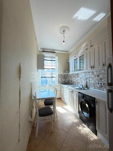 Продаётся 3-комн. вторичка 90 м², м. Низами, photo 14 from 19