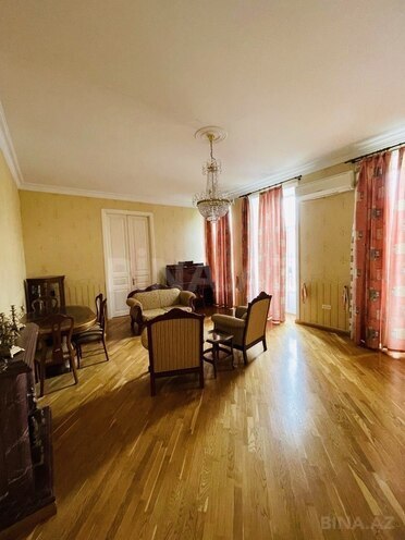Satılır 4 otaqlı köhnə tikili 143 m², 28 May m., photo 4 from 24