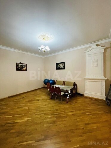 Satılır 4 otaqlı köhnə tikili 143 m², 28 May m., photo 8 from 24