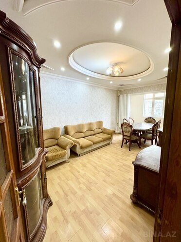 İcarəyə verilir 3 otaqlı köhnə tikili 85 m², Azadlıq Prospekti m., photo 1 from 9