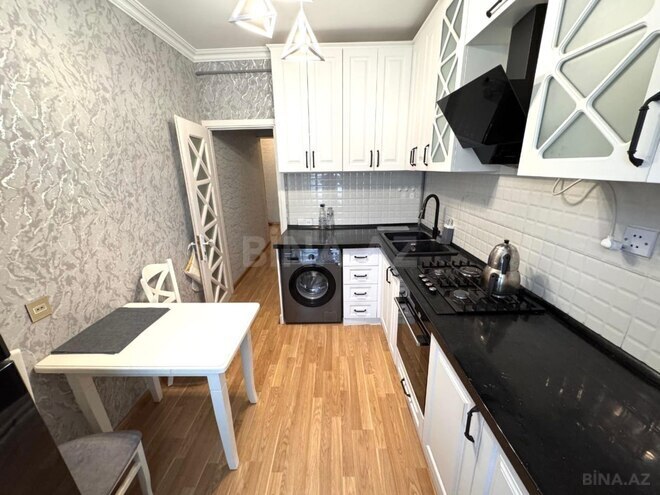 Satılır 2 otaqlı köhnə tikili 55 m², Bakıxanov q., photo 3 from 13