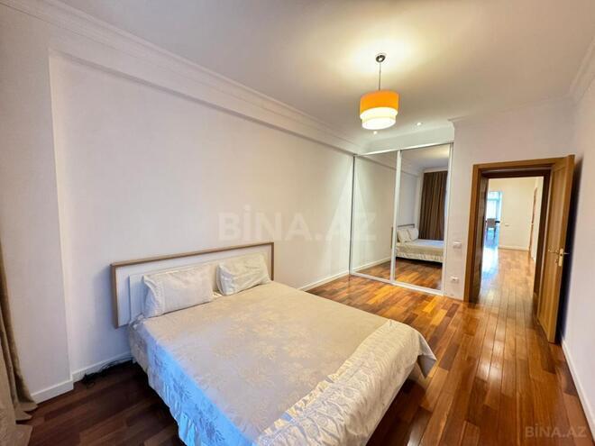 Сдаётся 3-комн. новостройка 125 м², м. Низами, photo 11 from 20