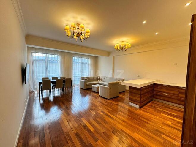 Сдаётся 3-комн. новостройка 125 м², м. Низами, photo 4 from 20