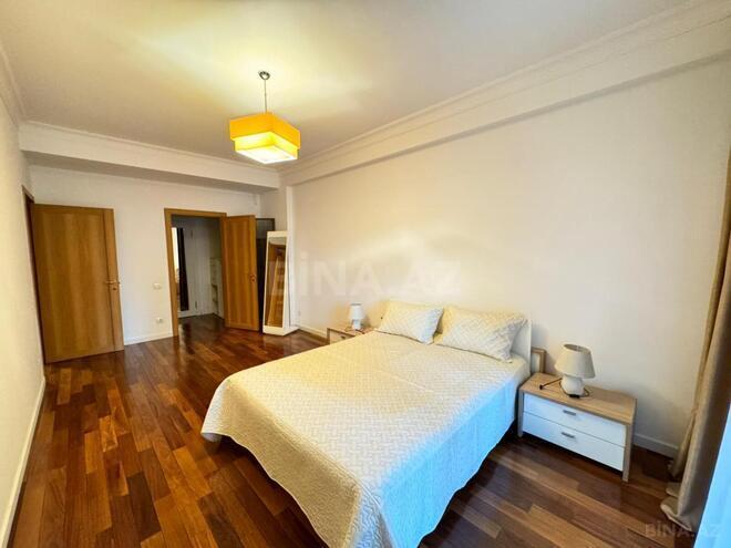 Сдаётся 3-комн. новостройка 125 м², м. Низами, photo 7 from 20