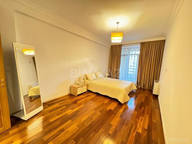 Сдаётся 3-комн. новостройка 125 м², м. Низами, photo 10 from 20