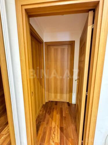 Сдаётся 3-комн. новостройка 125 м², м. Низами, photo 18 from 20