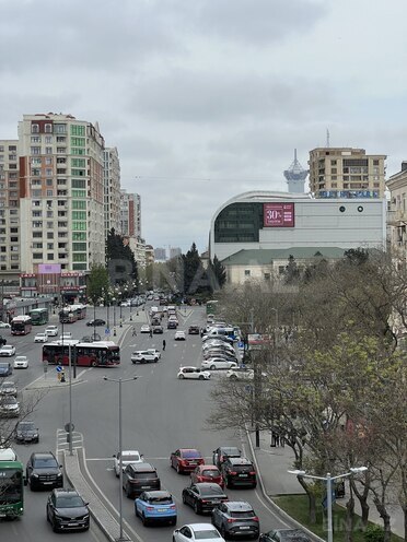 Продаётся 3-комн. вторичка 90 м², м. Нариман Нариманов, photo 1 from 18