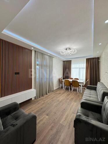 Продаётся 2-комн. вторичка 60 м², м. Халглар Достлугу, photo 1 from 12