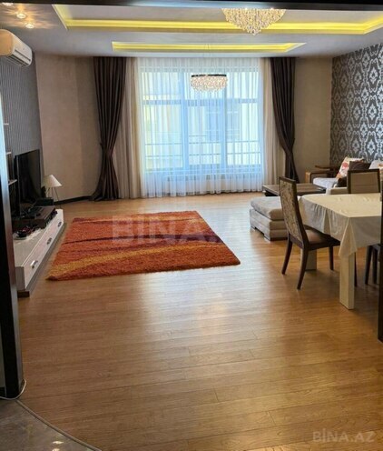 Сдаётся 3-комн. новостройка 160 м², м. Низами, photo 7 from 18