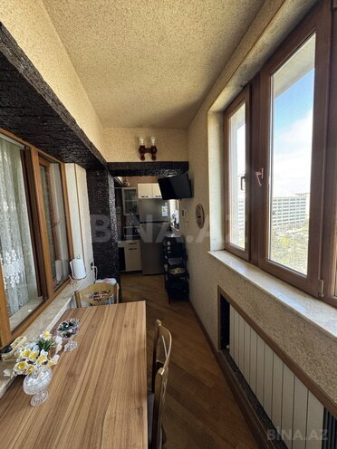 Продаётся 3-комн. вторичка 70 м², м. Азадлыг проспекти, photo 15 from 19