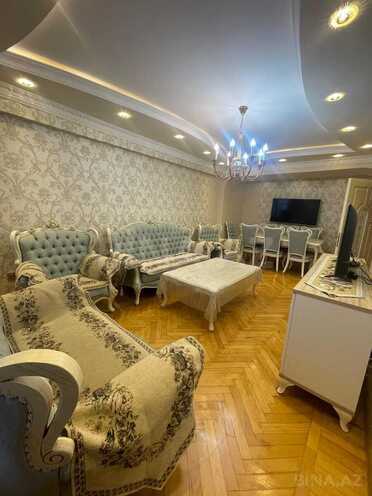 Продаётся 3-комн. вторичка 90 м², м. Нариман Нариманов, photo 1 from 12