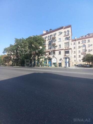 Продаётся 3-комн. вторичка 70 м², м. Низами, photo 3 from 21