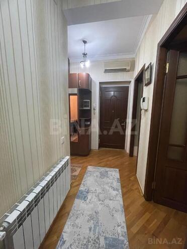 Продаётся 3-комн. вторичка 70 м², м. Низами, photo 19 from 21