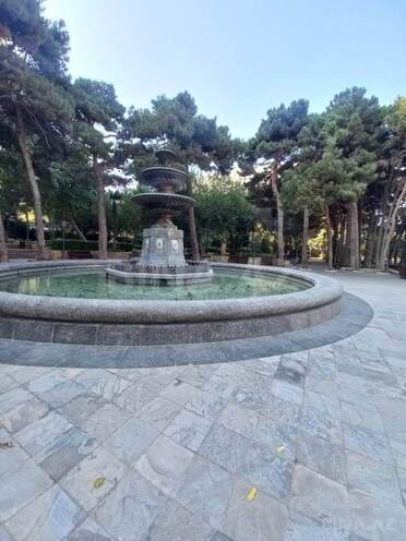 Продаётся 3-комн. вторичка 70 м², м. Низами, photo 4 from 21
