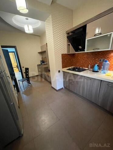 Продаётся 3-комн. вторичка 85 м², м. Низами, photo 17 from 24