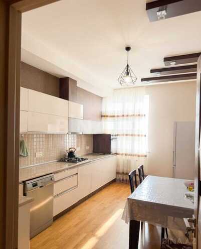 İcarəyə verilir 3 otaqlı yeni tikili 100 m², Şah İsmayıl Xətai m., photo 10 from 12