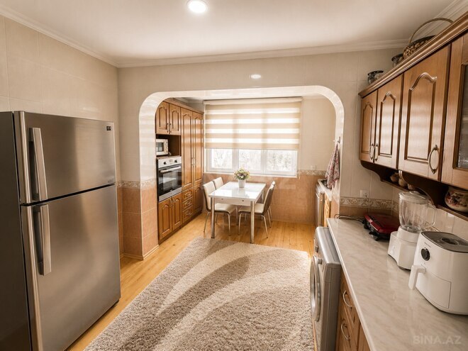 Satılır 4 otaqlı köhnə tikili 110 m², İnşaatçılar m., photo 7 from 11