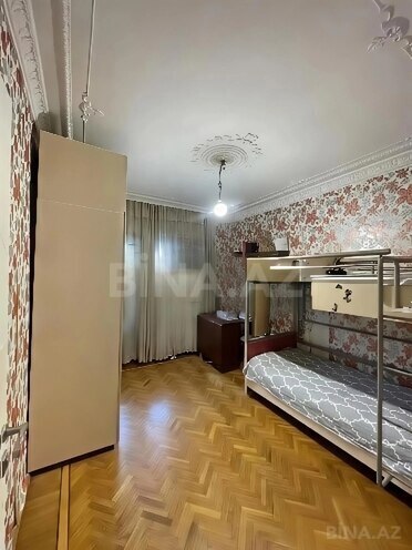 Satılır 5 otaqlı köhnə tikili 130 m², 8-ci mikrorayon q., photo 5 from 13
