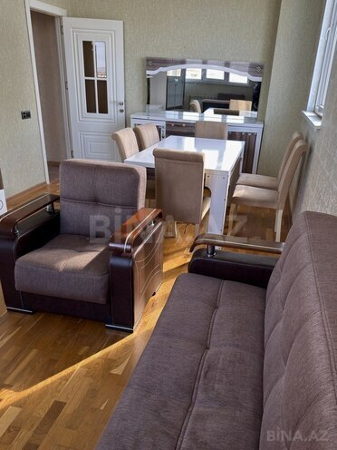 Сдаётся 2-комн. новостройка 65 м², Абшеронcкий  р., photo 1 from 19