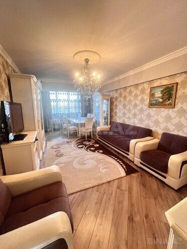 Продаётся 3-комн. вторичка 80 м², м. Иншаатчылар, photo 13 from 23