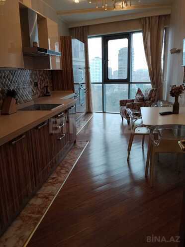 Сдаётся 4-комн. новостройка 220 м², м. Низами, photo 19 from 32