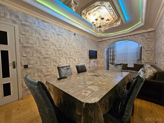 Satılır 4 otaqlı köhnə tikili 100 m², photo 1 from 26