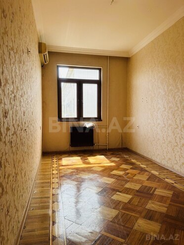 Satılır 3 otaqlı köhnə tikili 70 m², Gənclik m., photo 6 from 10