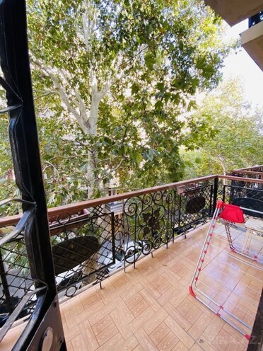 Satılır 2 otaqlı köhnə tikili 60 m², Sahil m., photo 11 from 14