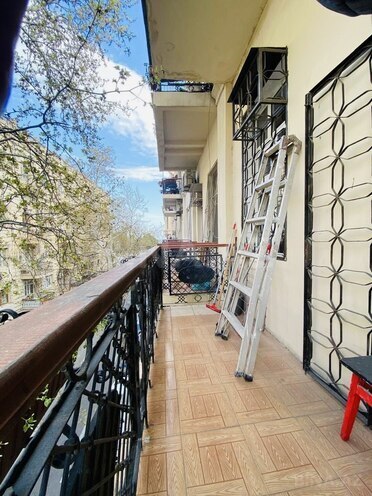 Satılır 2 otaqlı köhnə tikili 60 m², Sahil m., photo 13 from 14