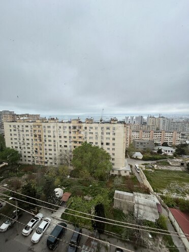 Продаётся 3-комн. вторичка 80 м², Хатаинский р., photo 1 from 11