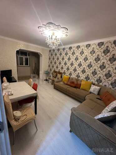 Продаётся 3-комн. вторичка 65 м², photo 1 from 11