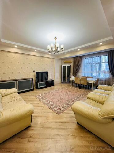 Сдаётся 3-комн. новостройка 140 м², м. Нариман Нариманов, photo 3 from 17