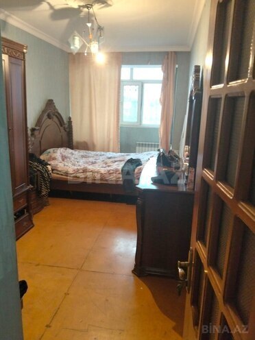 Satılır 3 otaqlı köhnə tikili 75 m², Qaraçuxur q., photo 1 from 11