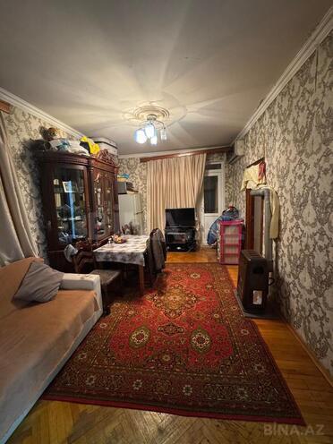 Satılır 3 otaqlı köhnə tikili 55 m², İnşaatçılar m., photo 3 from 20