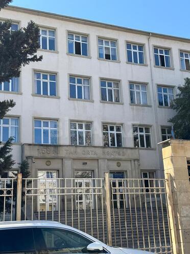 Satılır 3 otaqlı köhnə tikili 55 m², İnşaatçılar m., photo 10 from 20