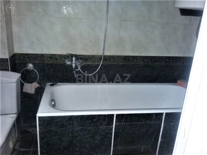 İcarəyə verilir 2 otaqlı köhnə tikili 70 m², 28 May m., photo 12 from 14