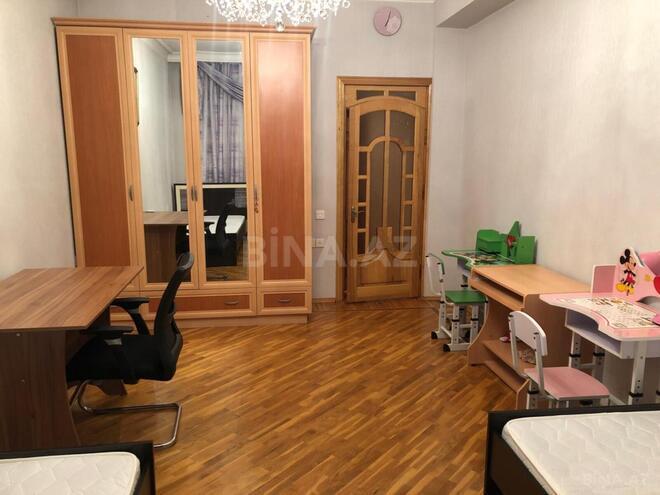 Сдаётся 3-комн. новостройка 140 м², м. Элмляр Академиясы, photo 10 from 15
