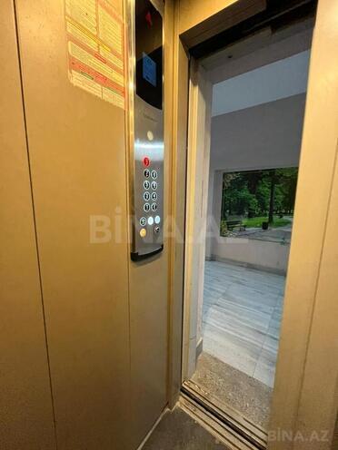 Satılır 1 otaqlı köhnə tikili 45 m², Gənclik m., photo 1 from 9