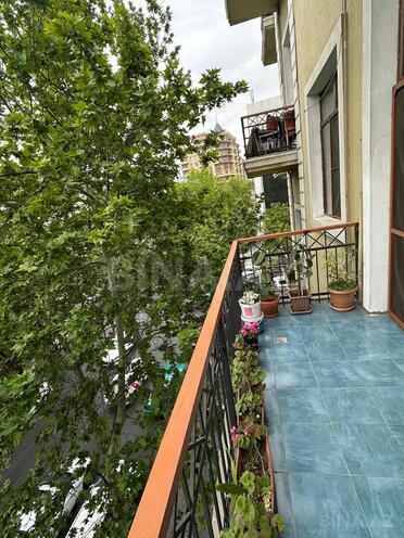 Продаётся 3-комн. вторичка 90 м², Насиминский  р., photo 16 from 28